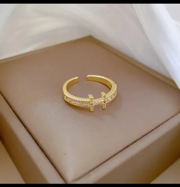 Gold_Alloy_Rings_For_Women