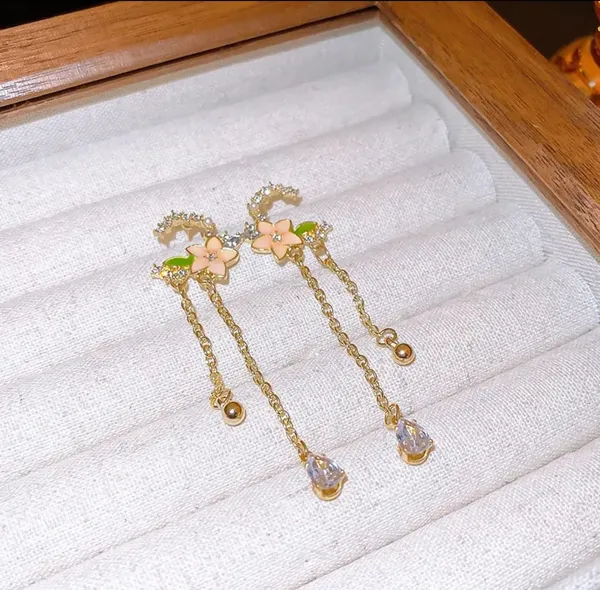 Elegant_Floral_Crystal_Hoop_Drop_Earrings_For_Women_Gold_Tone_Rhinestone_Flower_Chain_Statement_Jewellery_For_Party_Wedding_Festive_And_Special_Occasion_Wear