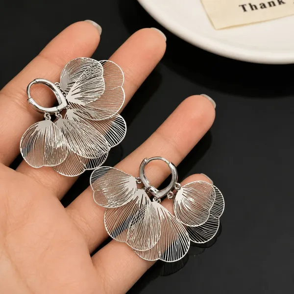 Elegant_Silver_Tone_Floral_Drop_Earrings_For_Women_Layered_Petal_Design_With_Fine_Line_Texture_Stylish_Statement_Fashion_Jewellery_For_Party_Wedding_Festive_And_Special_Occasions