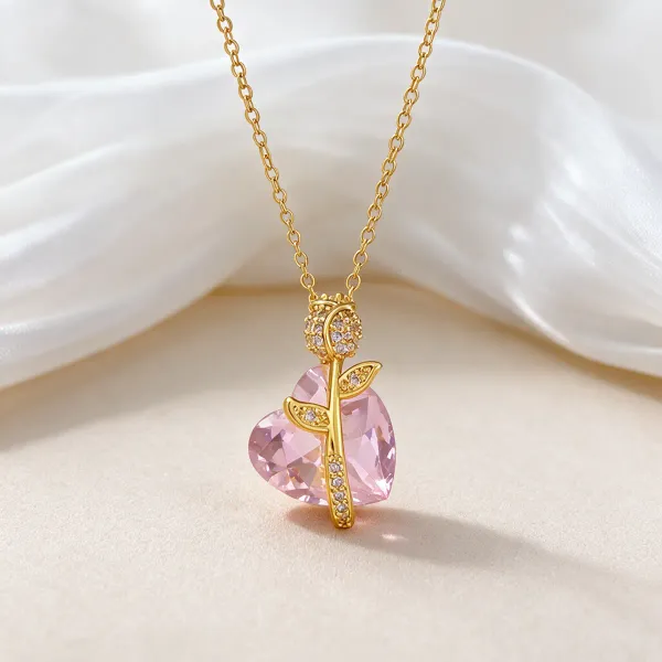 Gold_Alloy_Pendant_Necklace_For_Women