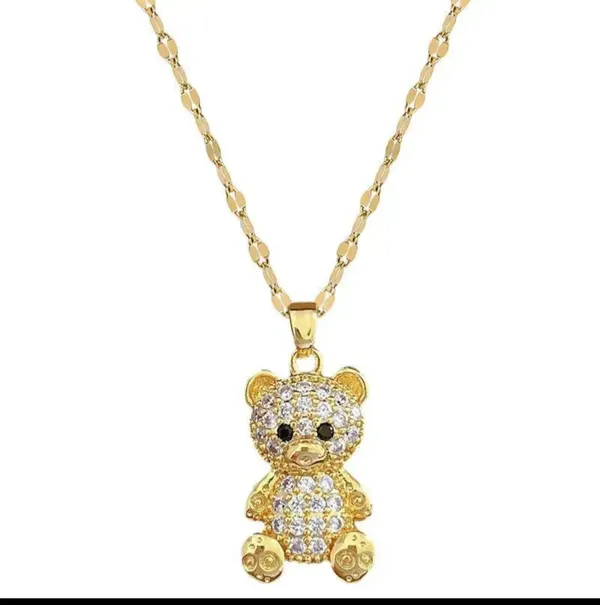 Gold_Alloy_Pendant_Necklace_For_Women