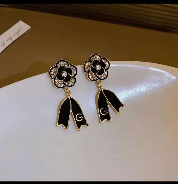 Gold_Tone_Floral_Earrings_With_Black_Enamel_And_Clear_Stones_For_Women_Party_And_Everyday_Wear