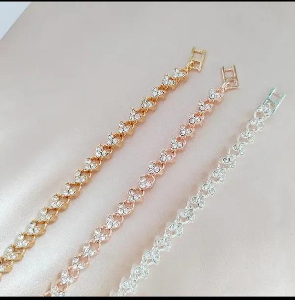 Multicolor_Alloy_Bracelet_For_Women
