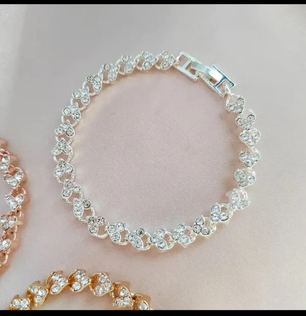 Multicolor_Alloy_Bracelet_For_Women