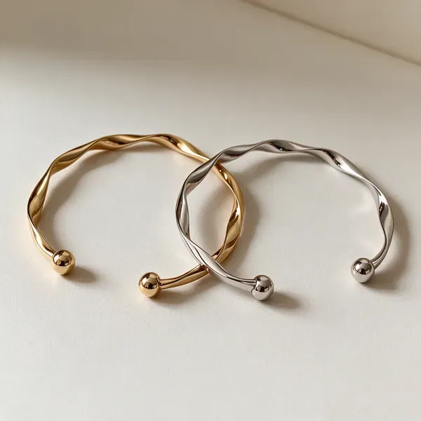 Gold_And_Silver_Alloy_Bracelet_For_Women