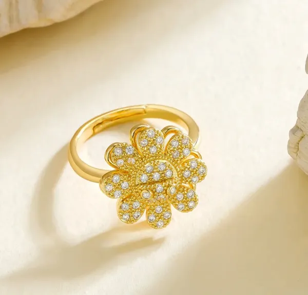 Gold_Alloy_Rings_For_Women