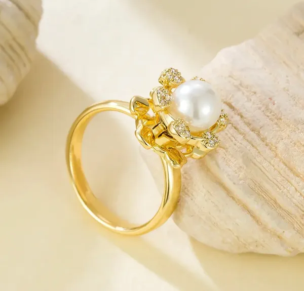 Gold_Alloy_Rings_For_Women