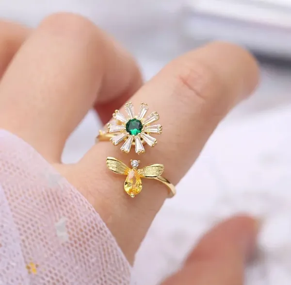 Gold_Alloy_Rings_For_Women