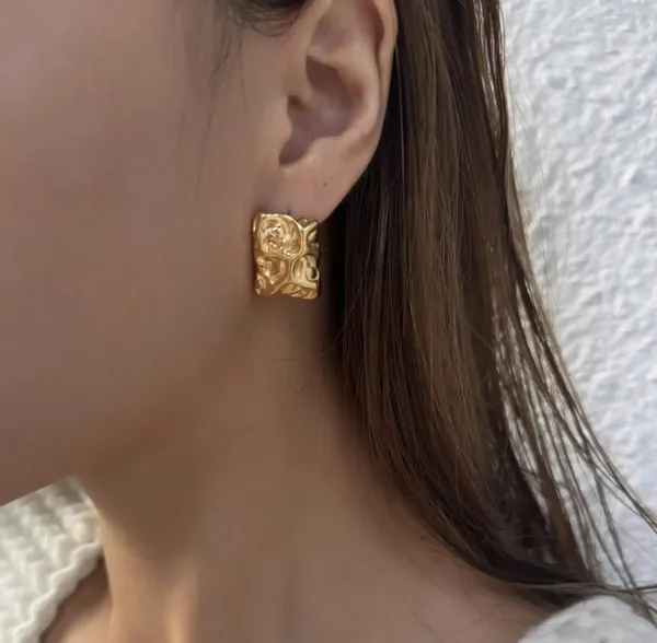 Elegant_Gold_Tone_Abstract_Textured_Rectangle_Stud_Earrings_For_Women_Chunky_Statement_Jewellery_For_Party_Wedding_Festive_And_Stylish_Everyday_Wear