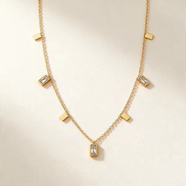 Gold_Alloy_Pendant_Necklace_For_Women