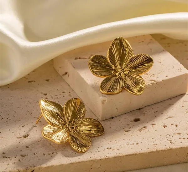 Elegant_Gold_Tone_Flower_Stud_Earrings_For_Women_Textured_Floral_Statement_Jewellery_For_Party_Wedding_Festive_Ethnic_And_Stylish_Everyday_Wear