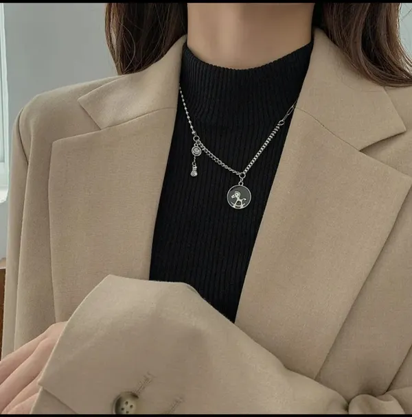Silver_Alloy_Pendant_Necklace_For_Women