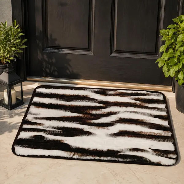 Faux_Fur_Zebra_Stripe_Doormat