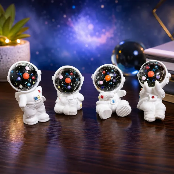 Astronaut_Figurines_Polyresin