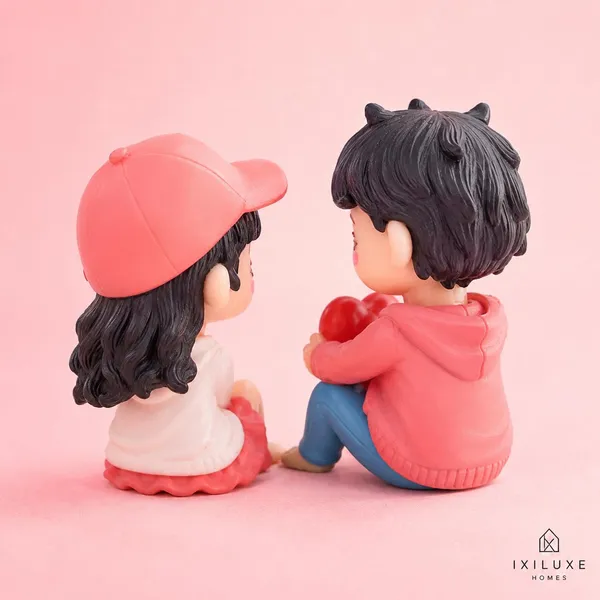 Miniature_Couple_Figurines_-_Pack_of_2