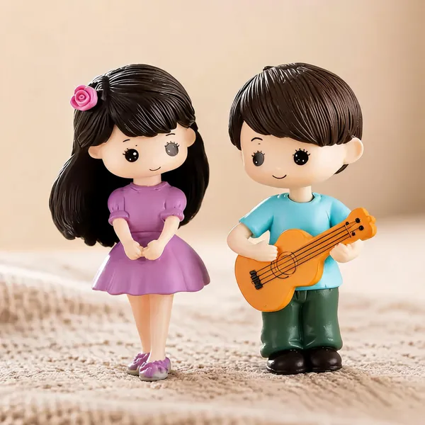 Polyresin_Couple_Figurines_-_Pack_of_2