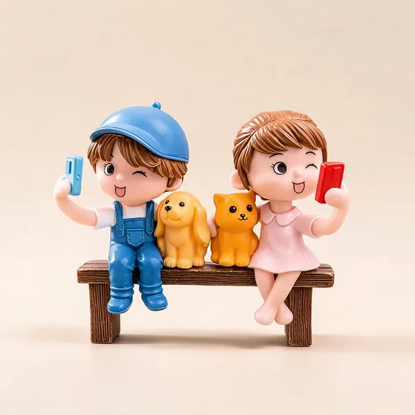 Polyresin_Couple_Figurines_With_Pets_-_Pack_of_2