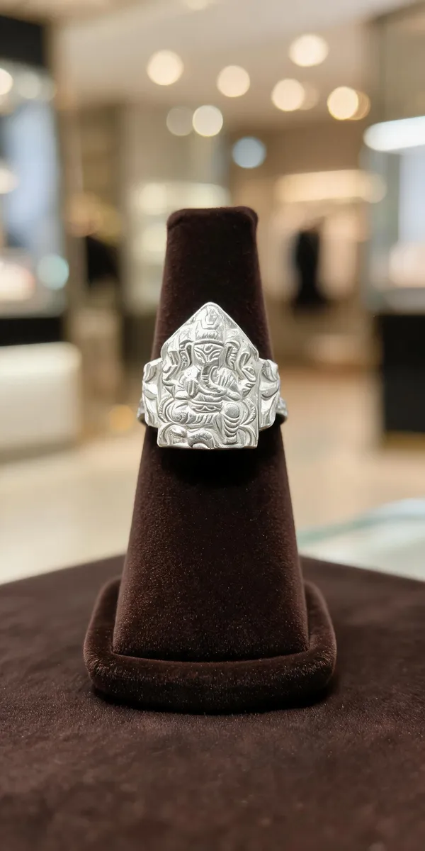 Silver_Metal_Traditional_Ganesha_Motif_Ring_For_Unisex