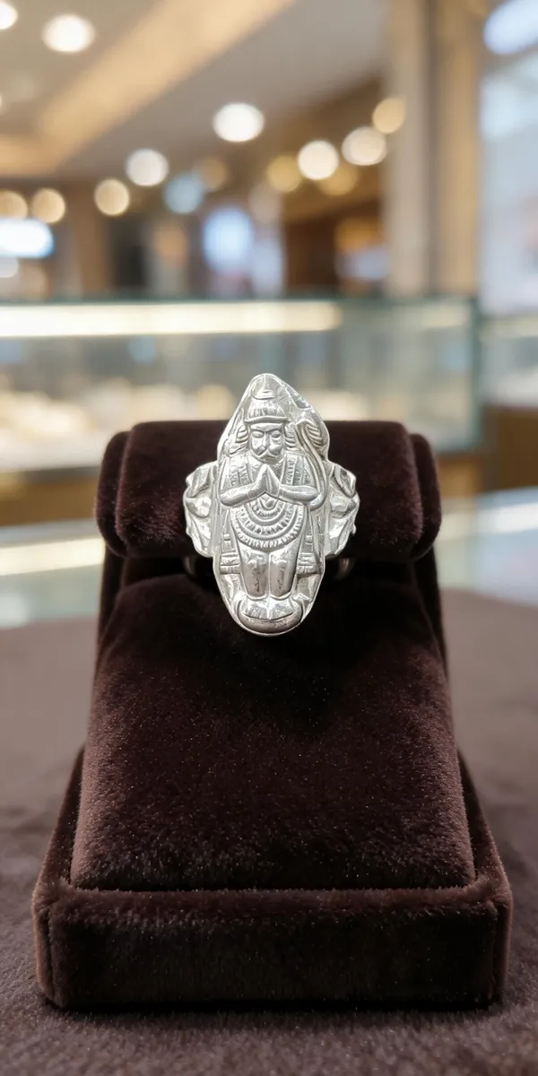 Silver_Metal_Ornate_Religious_Figure_Motif_Ring_For_Unisex