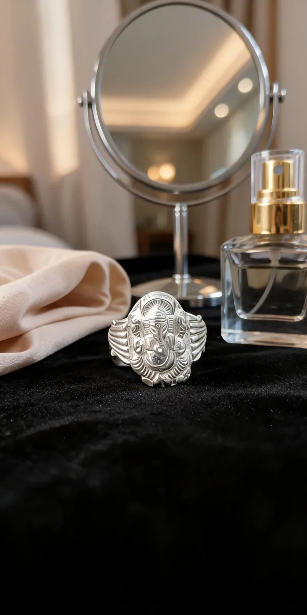 Silver_Metal_Ganesha_Motif_Statement_Ring_For_Unisex