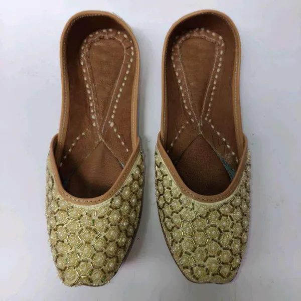 Womens_Genuine_Leather_Jutti