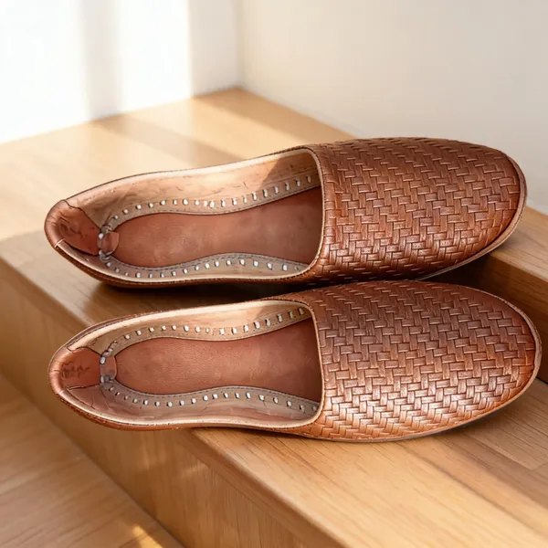 Womens_Genuine_Leather_Jutti
