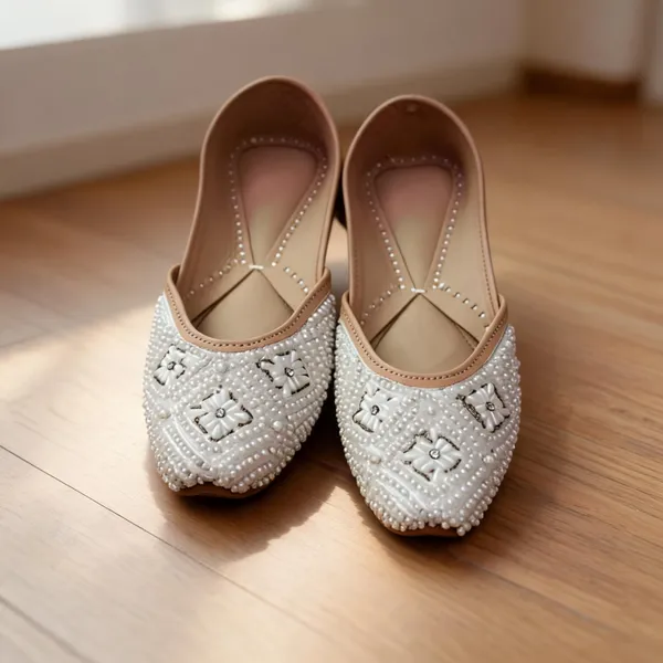 Womens_Genuine_Leather_Jutti