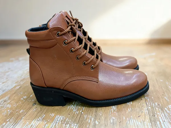 Unisex_Genuine_Leather_Boot