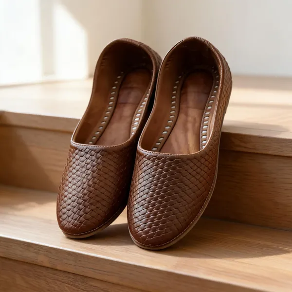 Womens_Genuine_Leather_Jutti