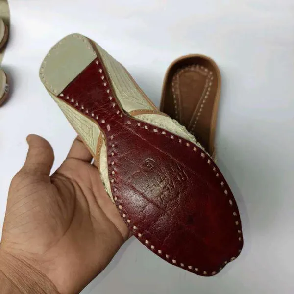 Womens_Genuine_Leather_Jutti