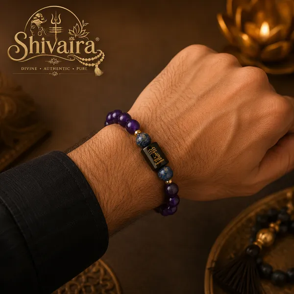 Aquarius_(Kumbh_Rashi)_Zodiac_Bracelet_with_Raw_Selenite_Charging_Plate