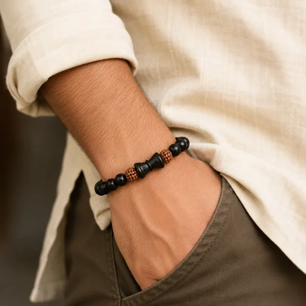 Kurungali_Damru_Rudhraksh_Bracelet_–_Original_Natural_Wood_Bracelet