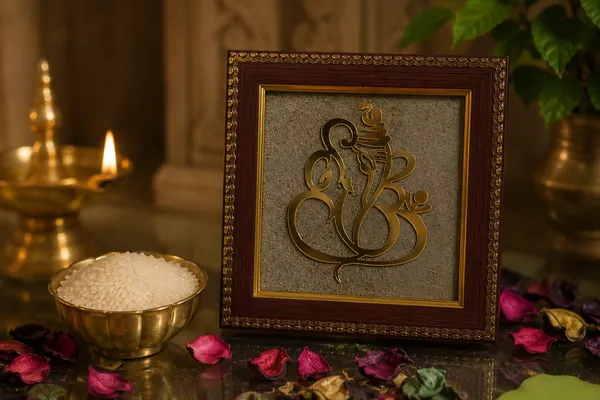 Om_Ganesh_Sacred_Frame