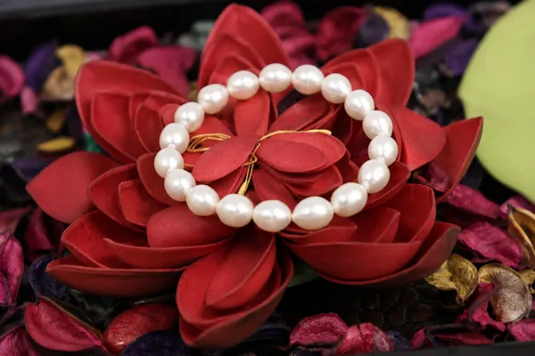 Pearl_Bracelet