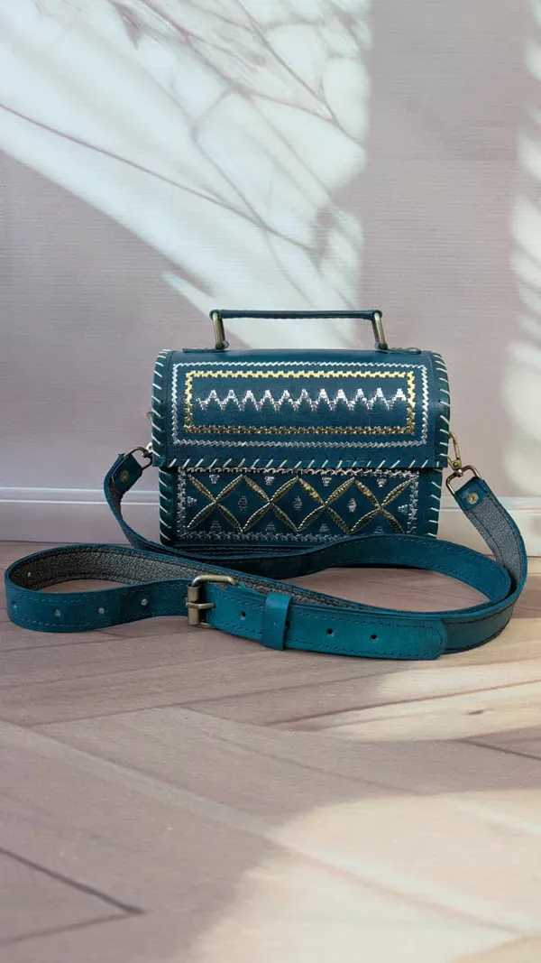Green_Genuine_Leather_Hand_Embroidered_Ethnic_Handbag_For_Women