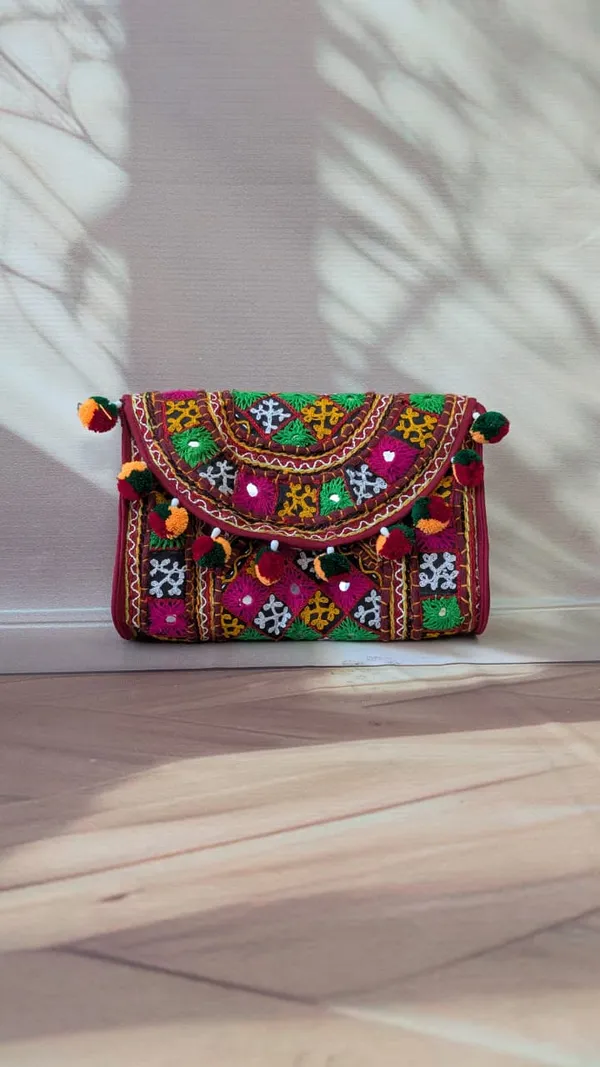 Multicolor_Cotton_Embroidered_Flap_Clutch_Bag_For_Women