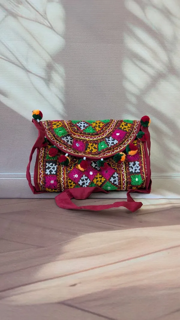 Multicolor_Cotton_Embroidered_Flap_Clutch_Bag_For_Women