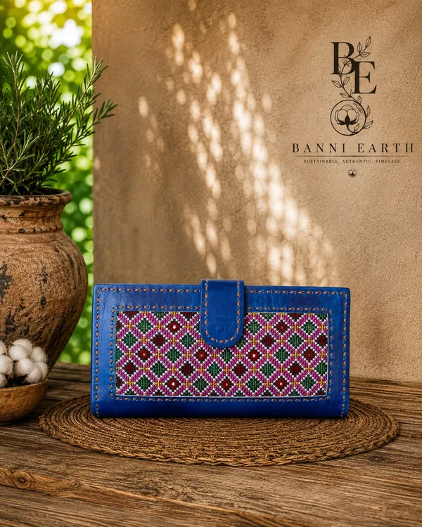 Blue_Embroidered_Front_Flap_Wallet