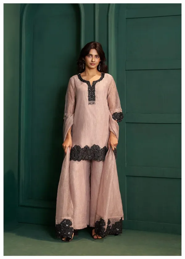 Baby_Pink_Crush_Shimmer_With_Applique_&_Handwork_Kurta_Palazzo_Dupatta_Set