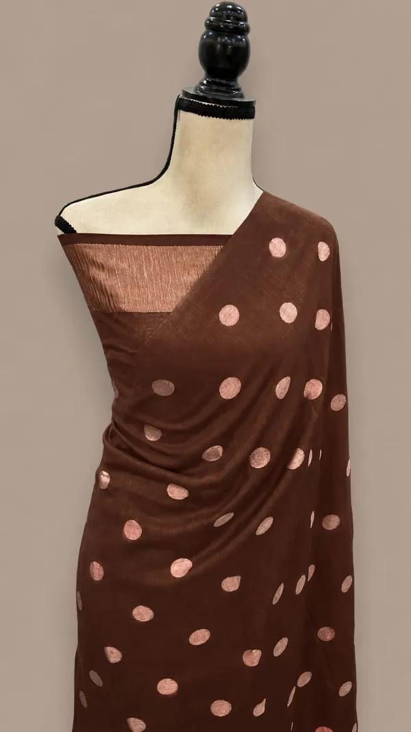 Brown_Woven_Polka_Dot_Saree_for_Women