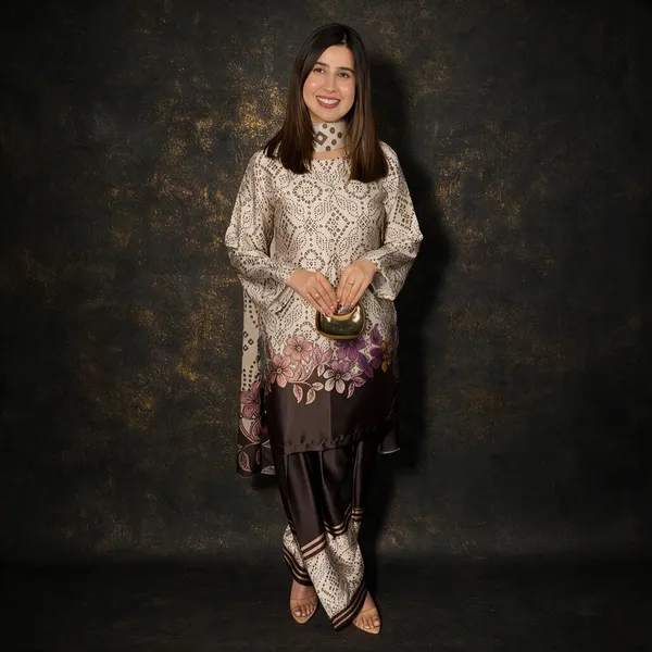 Cream_Black_Natural_Crepe_Farshi_Geometric_Printed_Kurta_Set_For_Women