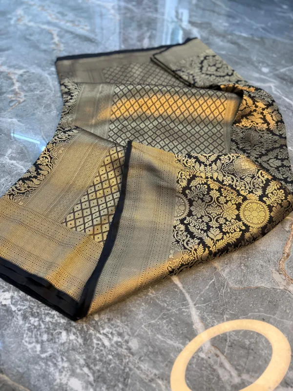 Black_Banarasi_Katan_Silk_Sarees_With_Rich_Golden_Zari_Weaving_Jamawork