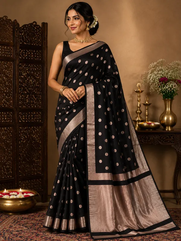 Black_Banarasi_Silk_Polka_Dot_Saree_For_Women