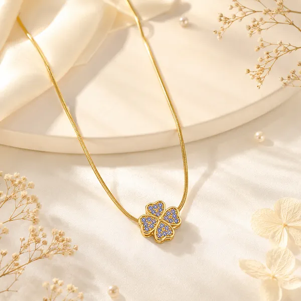 Lavender_Clover_Pendant_51867