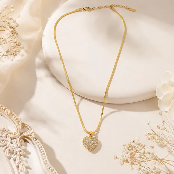 The_Sleek_Love_Pendant_52375