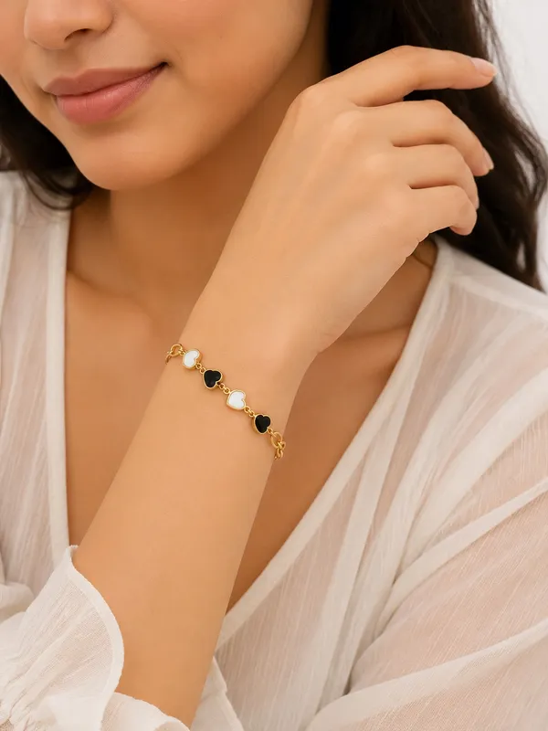 Monochrome_Heart_Charm_Bracelet_(52232)