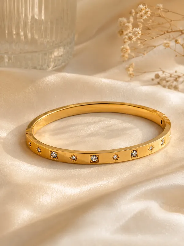 Aurea_Star_Bracelet_(57446)