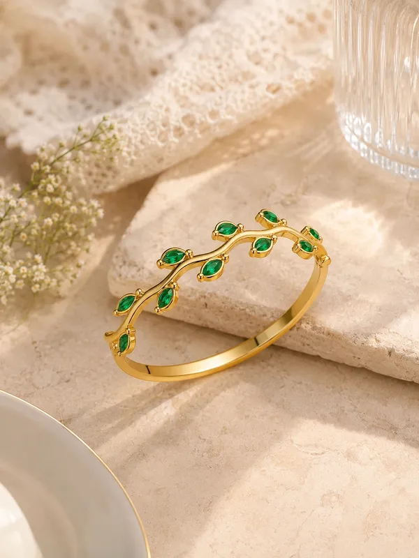 Emerald_Vine_Bracelet_(57447)