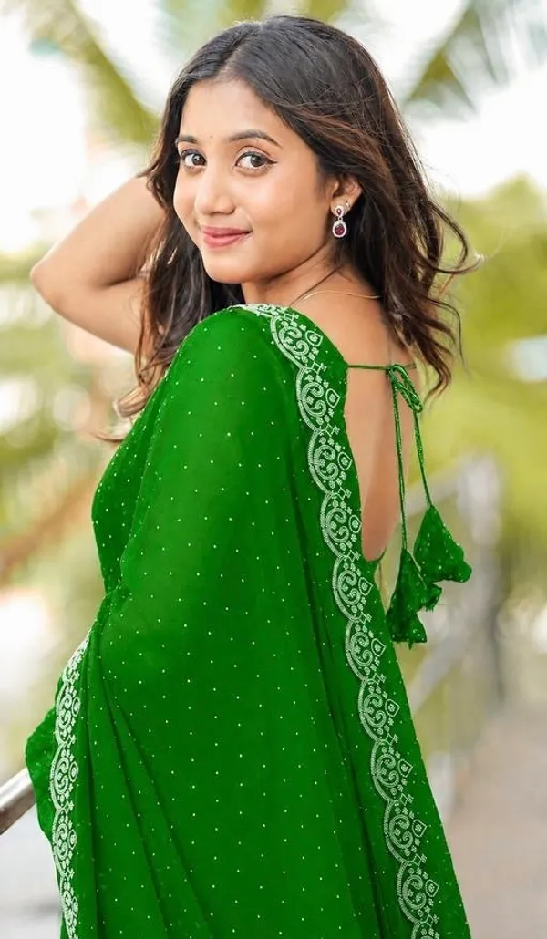 Green_Georgette_Printed_Saree_For_Women