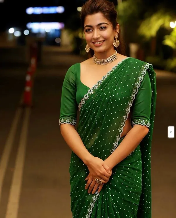 Green_Georgette_Embellished_Saree_For_Women